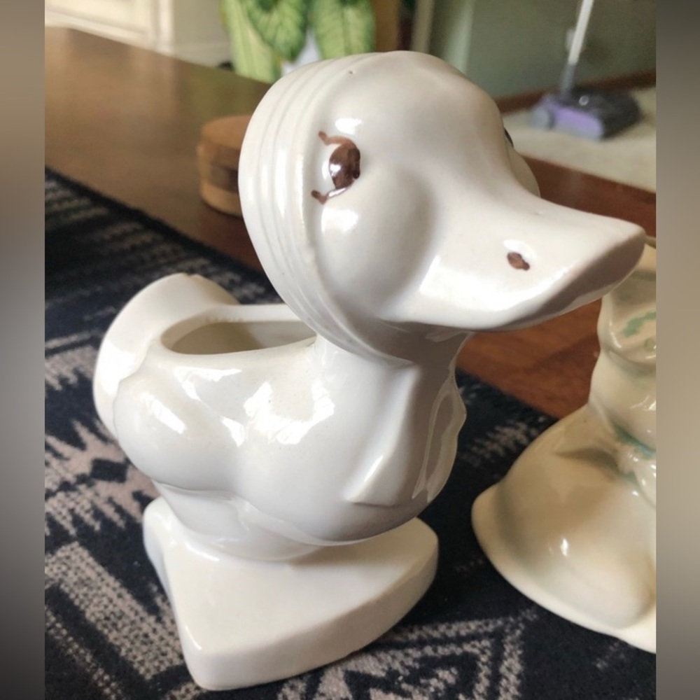 COPY - Vintage duck goose pottery unmarked planter